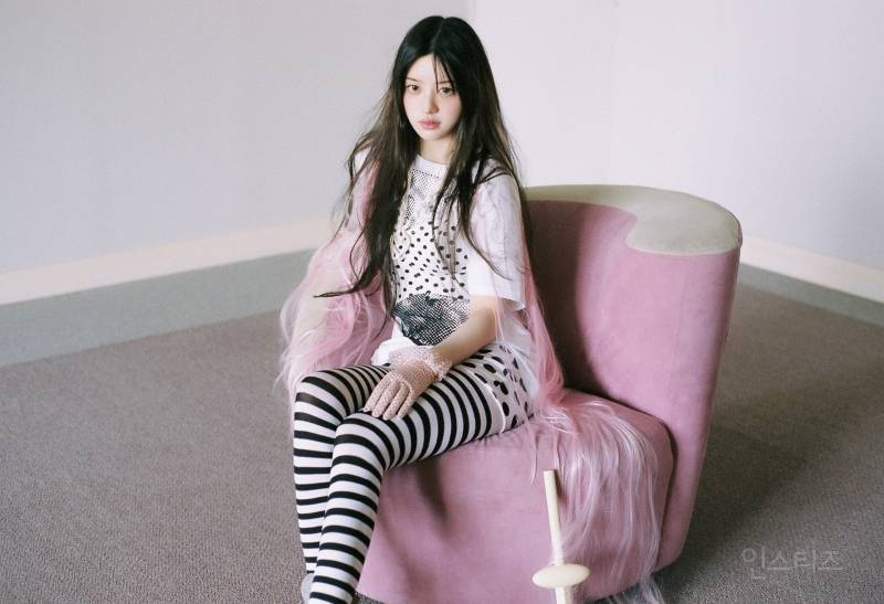 ILLIT(아일릿) 'bomb' Concept Photo (PINK BOMB Ver.) | 인스티즈