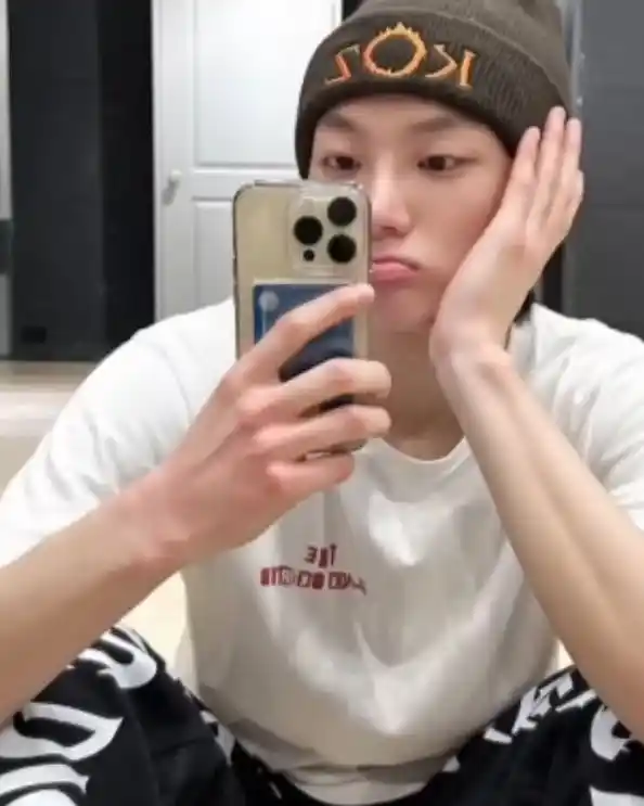 연습생 시절 박성호 셀카 호왼 호른 (8) webp 공유 | 인스티즈