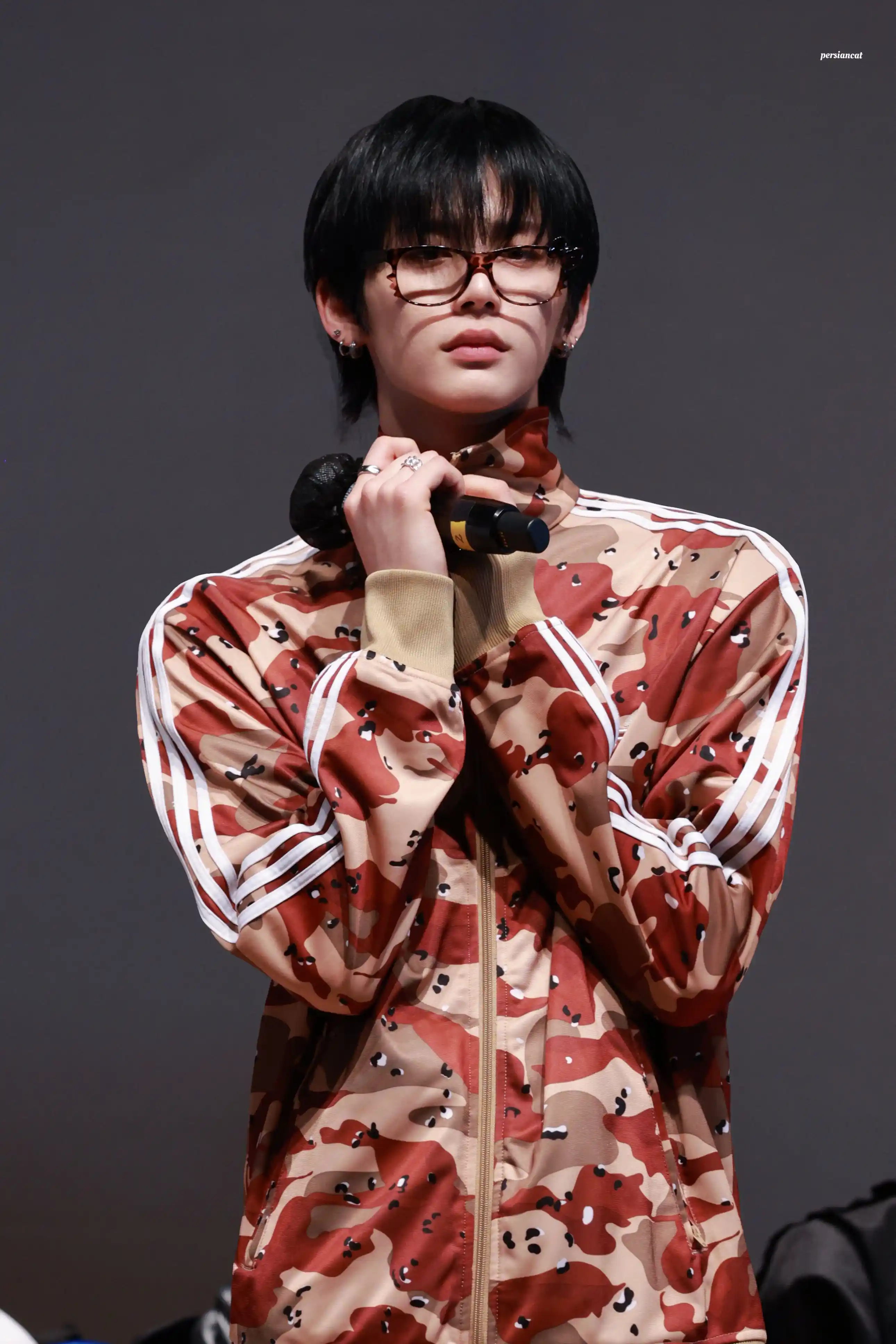 깔이 미쳐 돌았네요 한태산 한동민 탯왼 탯른 흑발 셀카 프리뷰 (17) webp 공유 | 인스티즈