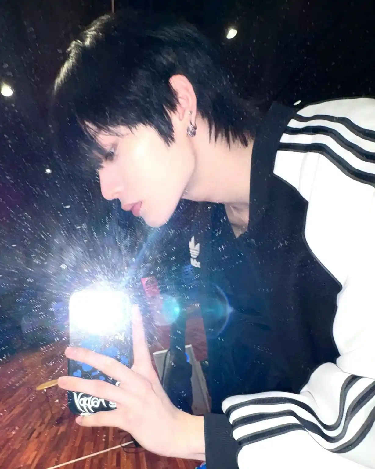 깔이 미쳐 돌았네요 한태산 한동민 탯왼 탯른 흑발 셀카 프리뷰 (17) webp 공유 | 인스티즈