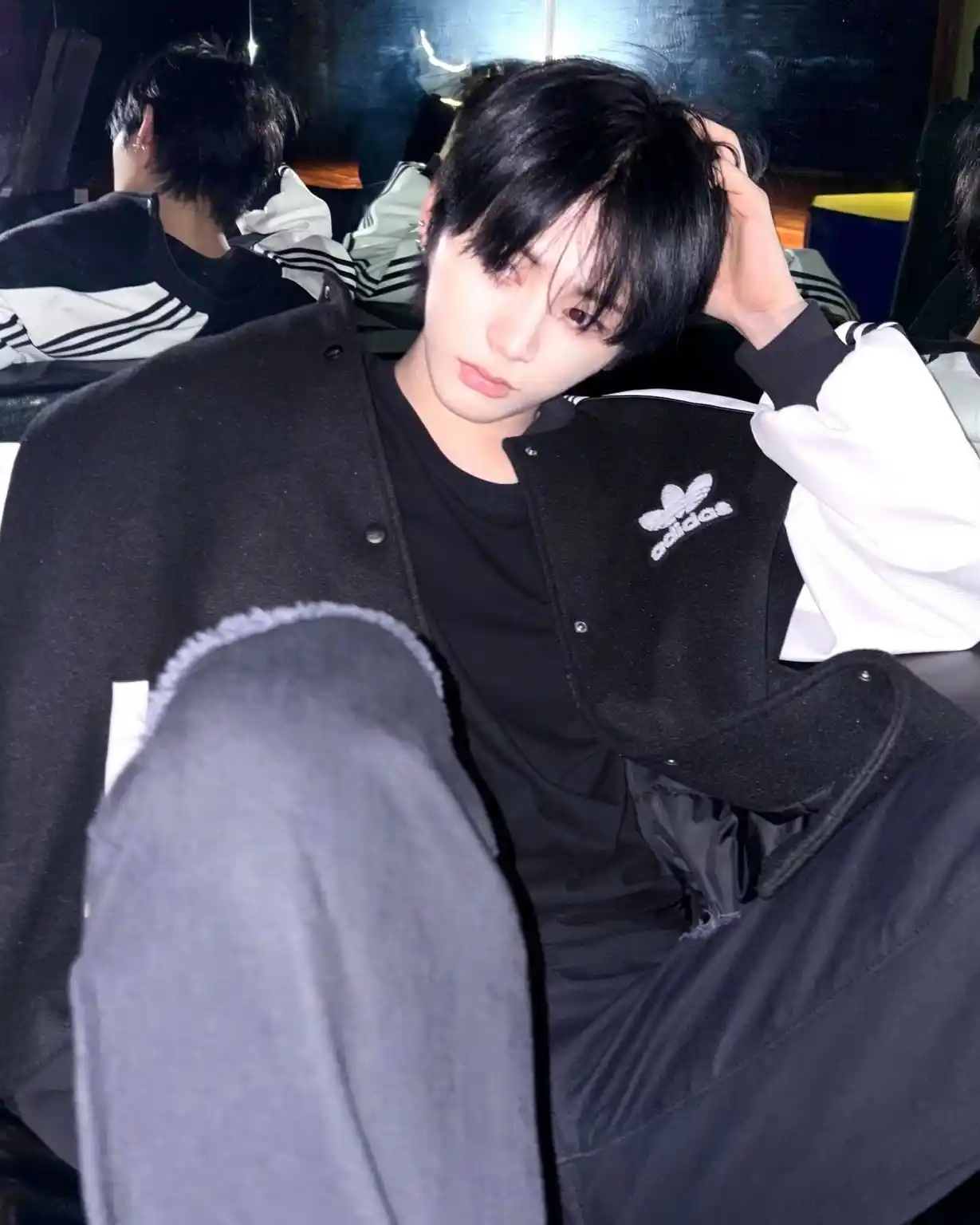 깔이 미쳐 돌았네요 한태산 한동민 탯왼 탯른 흑발 셀카 프리뷰 (17) webp 공유 | 인스티즈