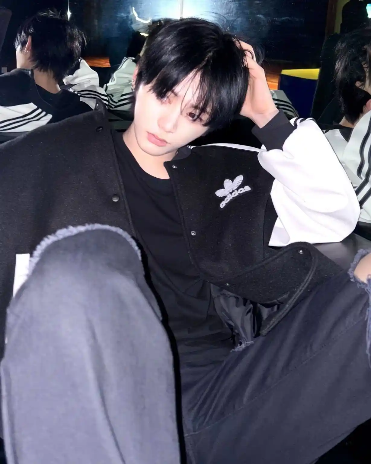 깔이 미쳐 돌았네요 한태산 한동민 탯왼 탯른 흑발 셀카 프리뷰 (17) webp 공유 | 인스티즈