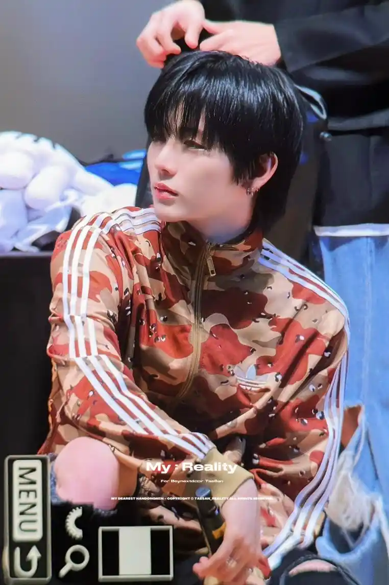 깔이 미쳐 돌았네요 한태산 한동민 탯왼 탯른 흑발 셀카 프리뷰 (17) webp 공유 | 인스티즈