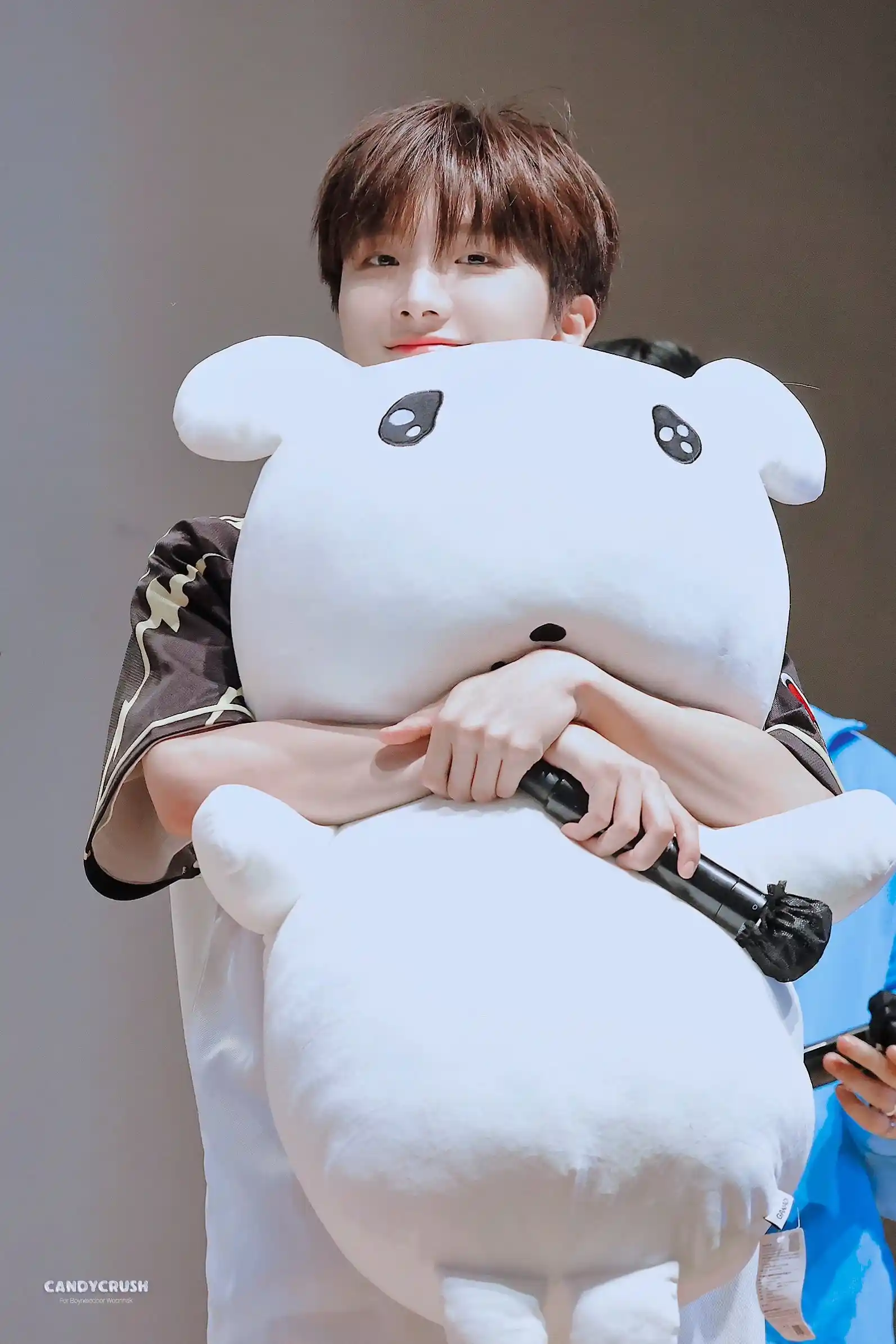 이런 연하가 제 반려라면 반려하지 않겠습니다 김운학 운왼 운른 프리뷰 공항 남찍사 고화질 (34) webp 공유 | 인스티즈