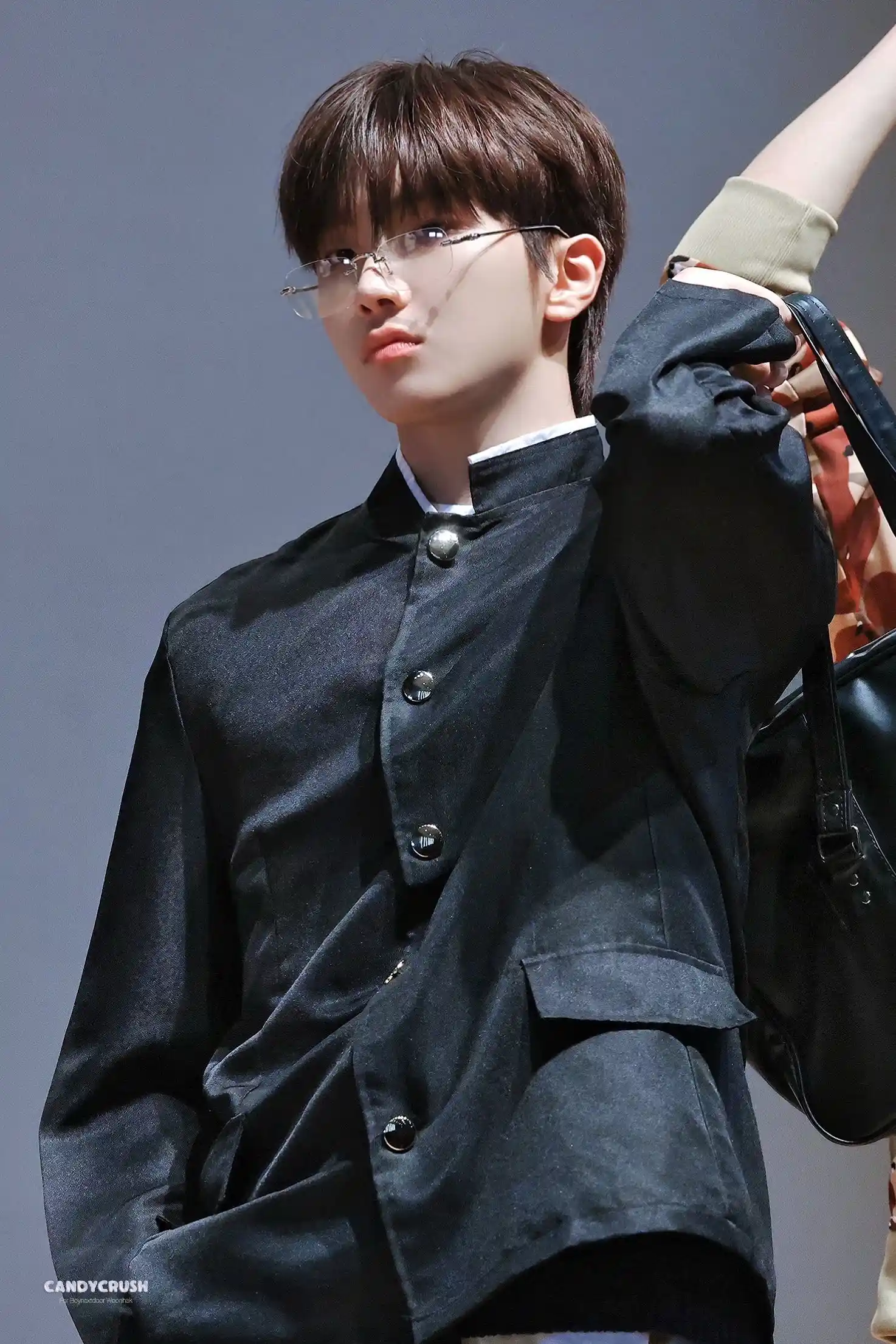 이런 연하가 제 반려라면 반려하지 않겠습니다 김운학 운왼 운른 프리뷰 공항 남찍사 고화질 (34) webp 공유 | 인스티즈