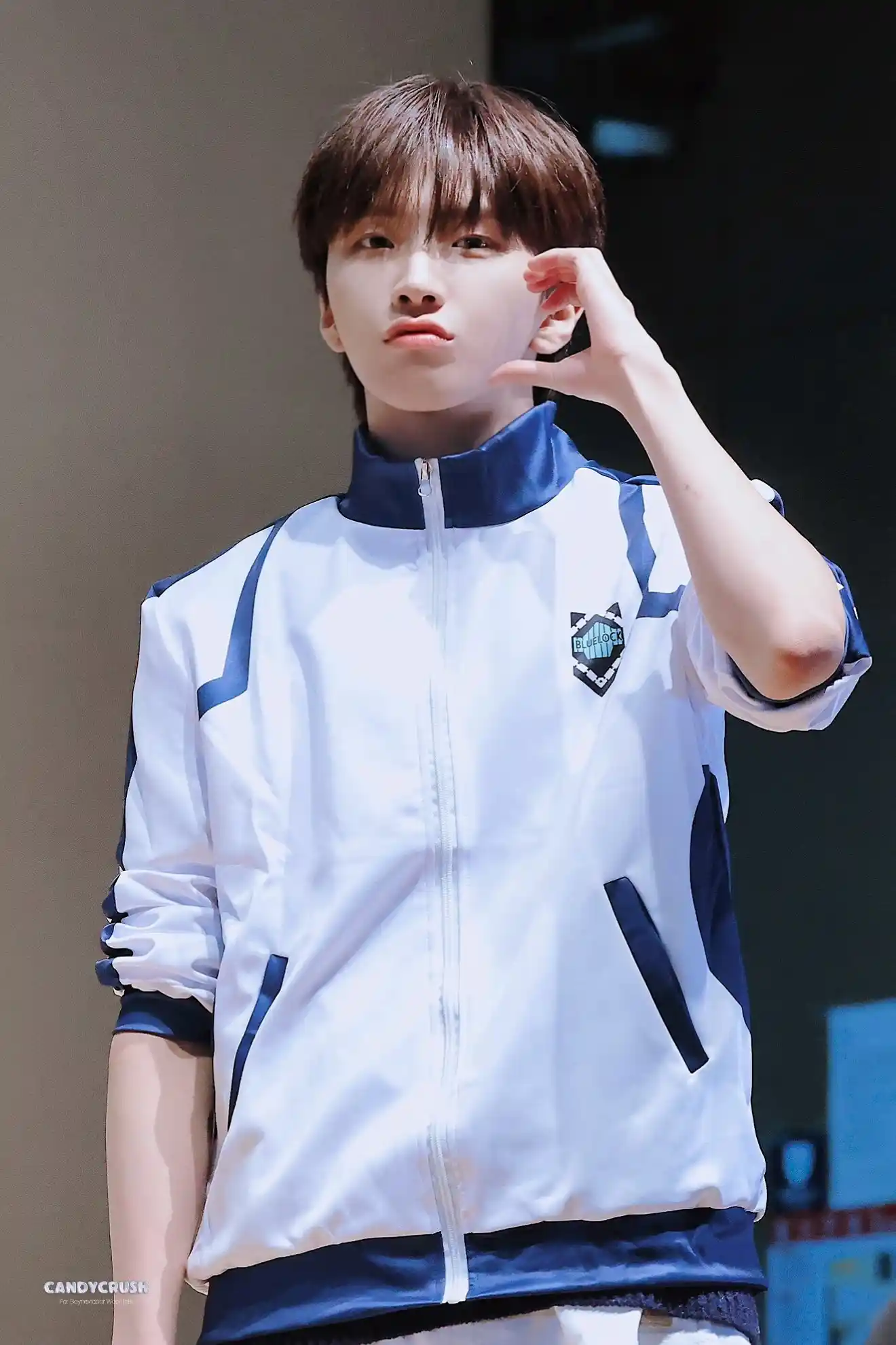 이런 연하가 제 반려라면 반려하지 않겠습니다 김운학 운왼 운른 프리뷰 공항 남찍사 고화질 (34) webp 공유 | 인스티즈