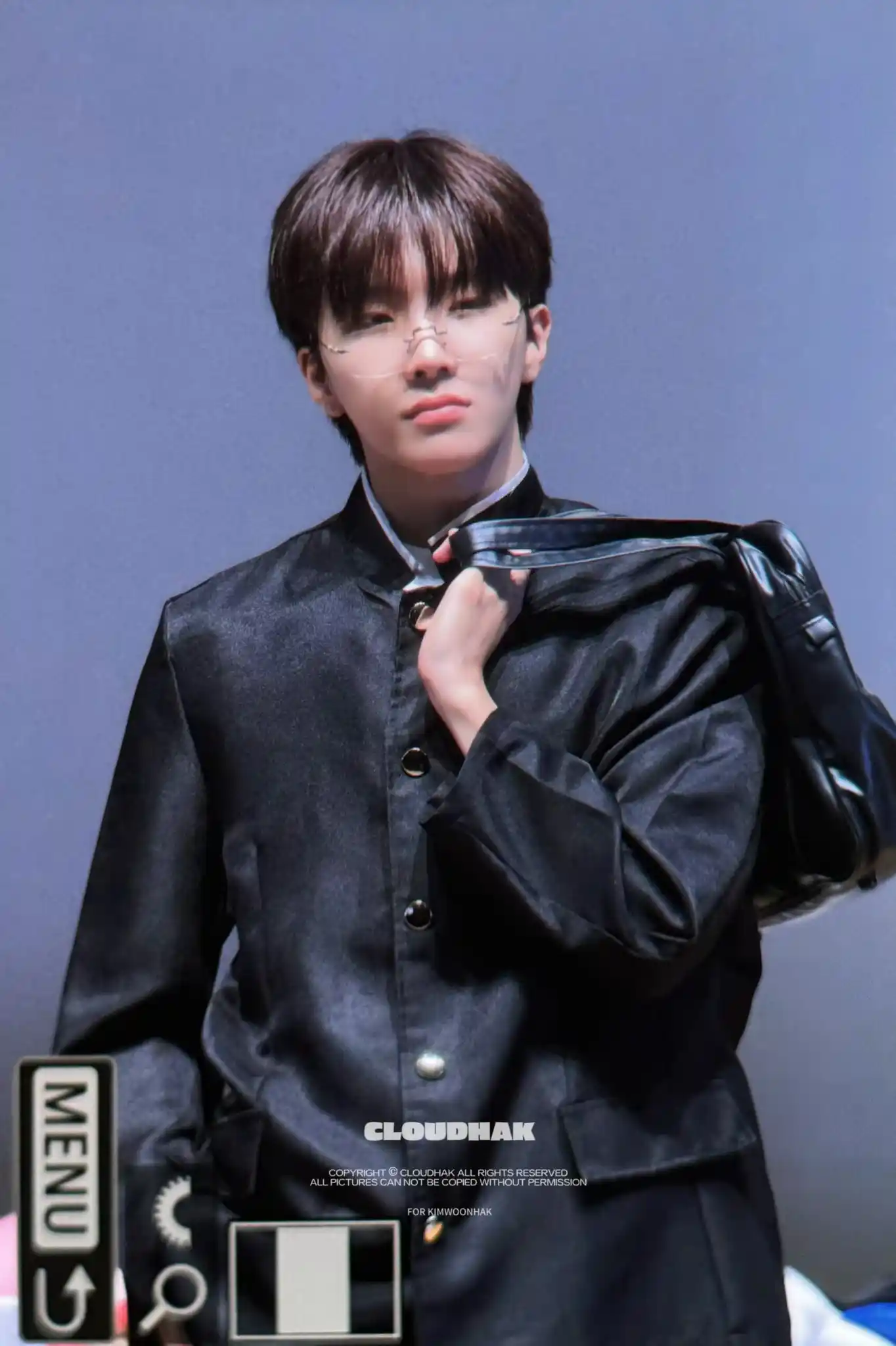 이런 연하가 제 반려라면 반려하지 않겠습니다 김운학 운왼 운른 프리뷰 공항 남찍사 고화질 (34) webp 공유 | 인스티즈