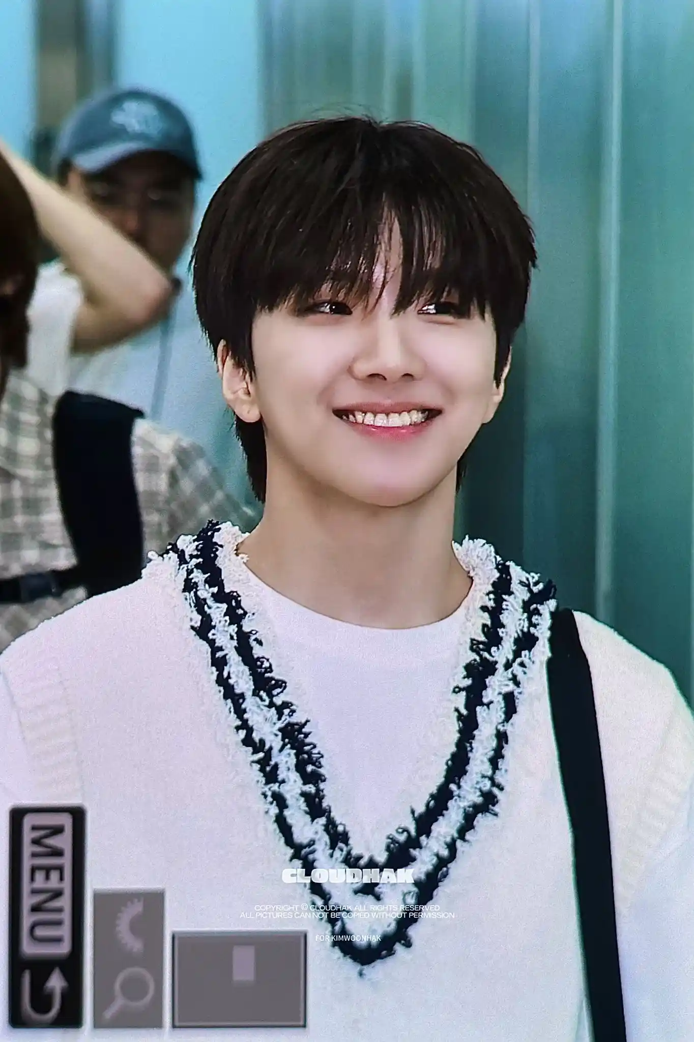 이런 연하가 제 반려라면 반려하지 않겠습니다 김운학 운왼 운른 프리뷰 공항 남찍사 고화질 (34) webp 공유 | 인스티즈