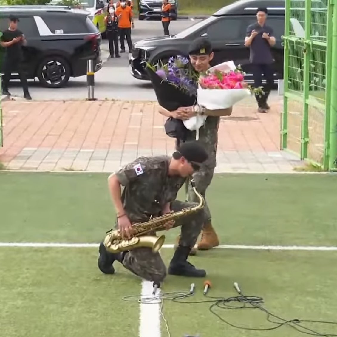 [잡담] 알엠 뷔한테 구혼하는 사람같대ㅋㅋㅋㅋㅋㅋㅋㅋ | 인스티즈