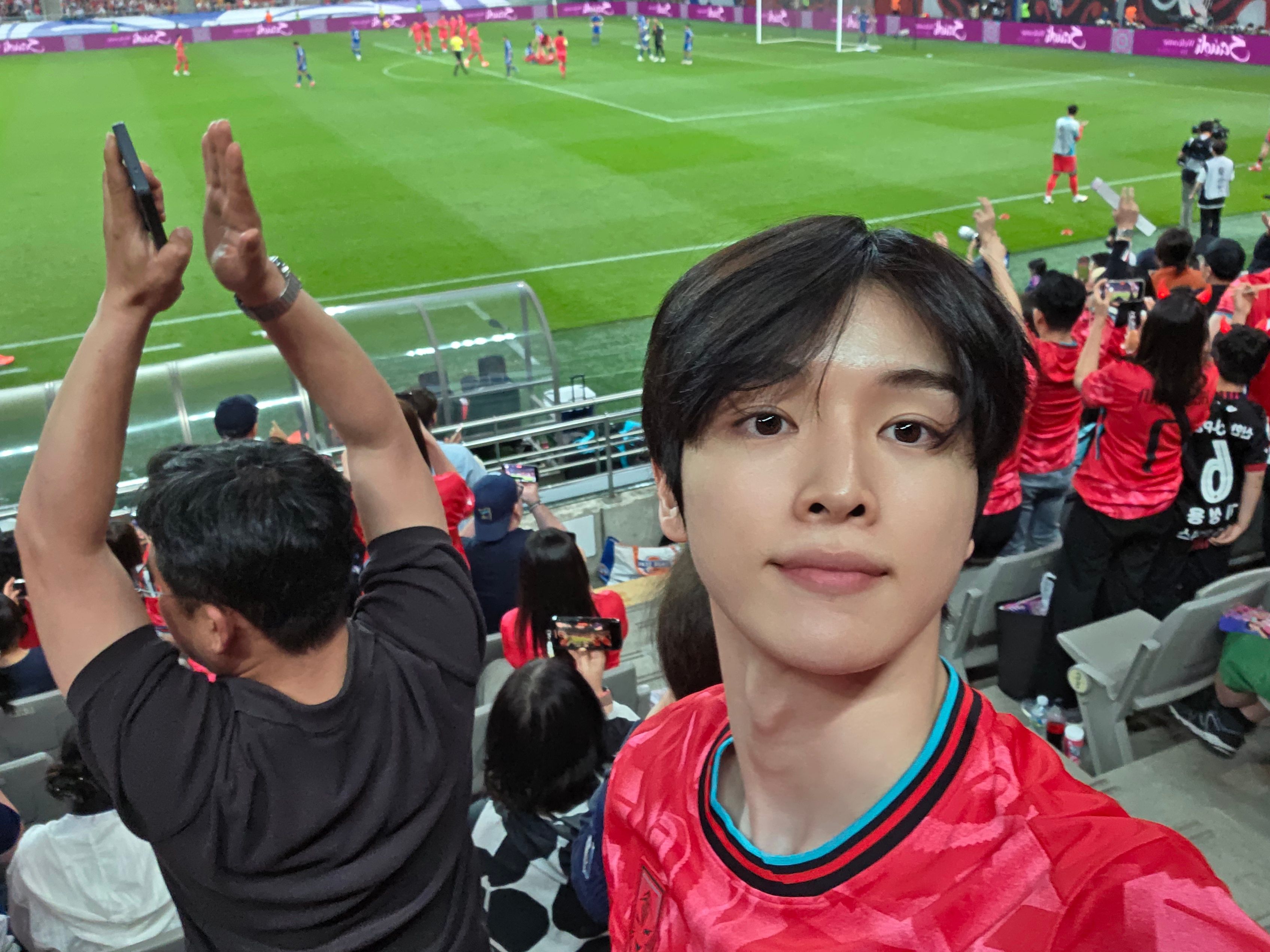 [잡담] 우와..성찬이 축구 보러갔어! | 인스티즈