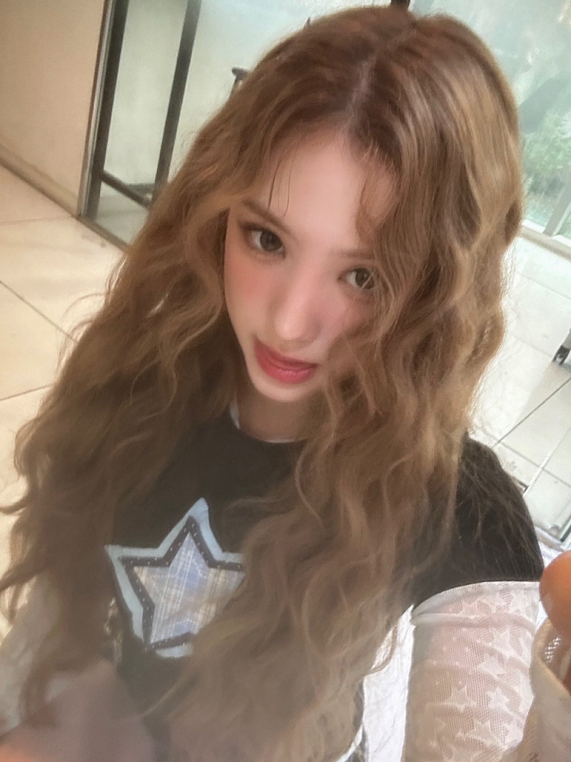  그룹 내 추구미가 완벽히 정반대인 07년생 여돌 조합