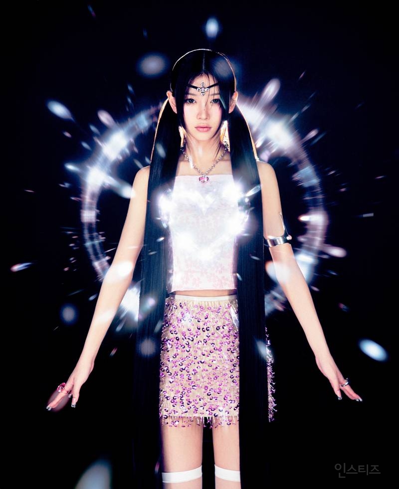 ILLIT(아일릿) 'bomb' Concept Photo (MAGIC BOMB Ver.) | 인스티즈