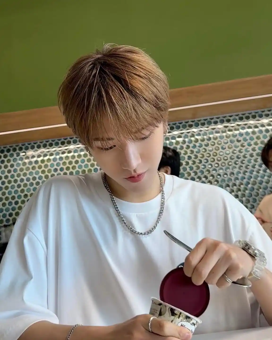 배고파요 이리우 이상혁 링왼 링른 남찍사 셀카 webp 공유 | 인스티즈