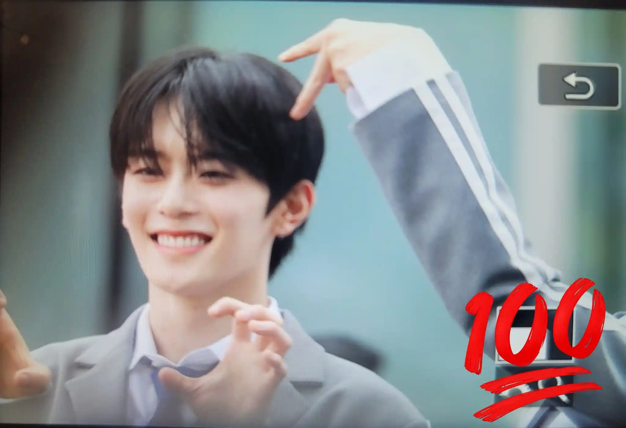 베리베리 유강민 깡왼 깡른 잇깡잇 투샷 프리뷰 남찍사 (21) webp 공유 | 인스티즈