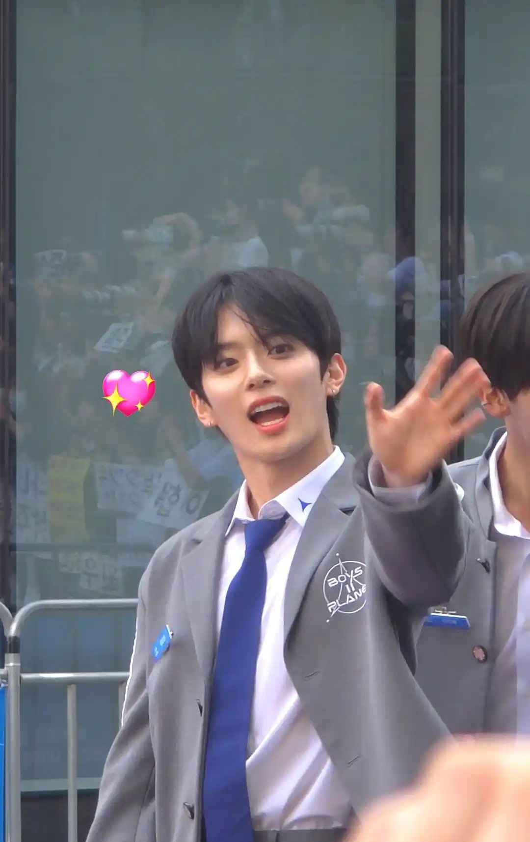 베리베리 유강민 깡왼 깡른 잇깡잇 투샷 프리뷰 남찍사 (21) webp 공유 | 인스티즈