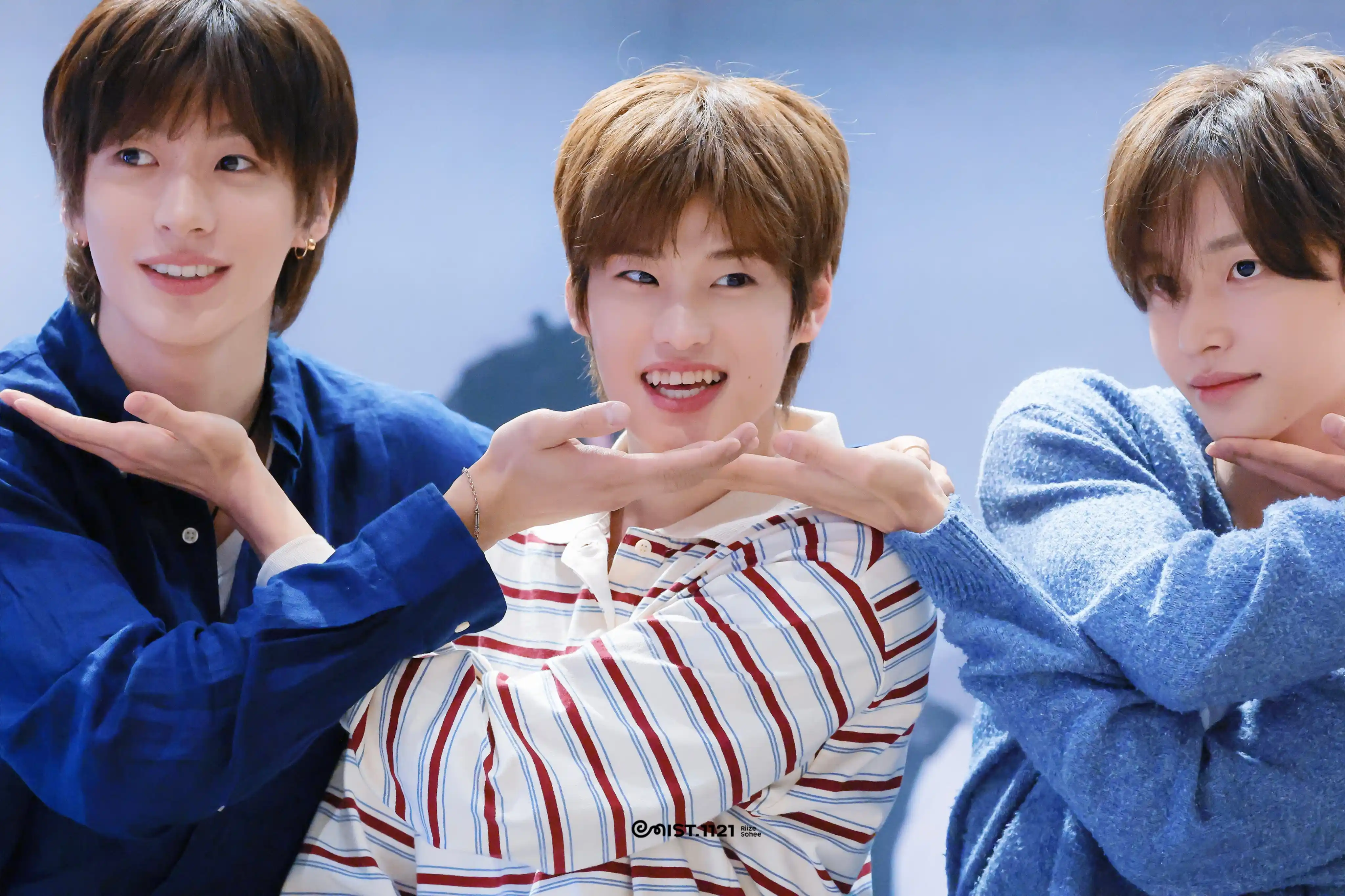 이소희 또왼 또른 프리뷰 고화질 (27) + 톤또반 고화질 (3) + 또반또 고화질 (1) webp 공유 | 인스티즈