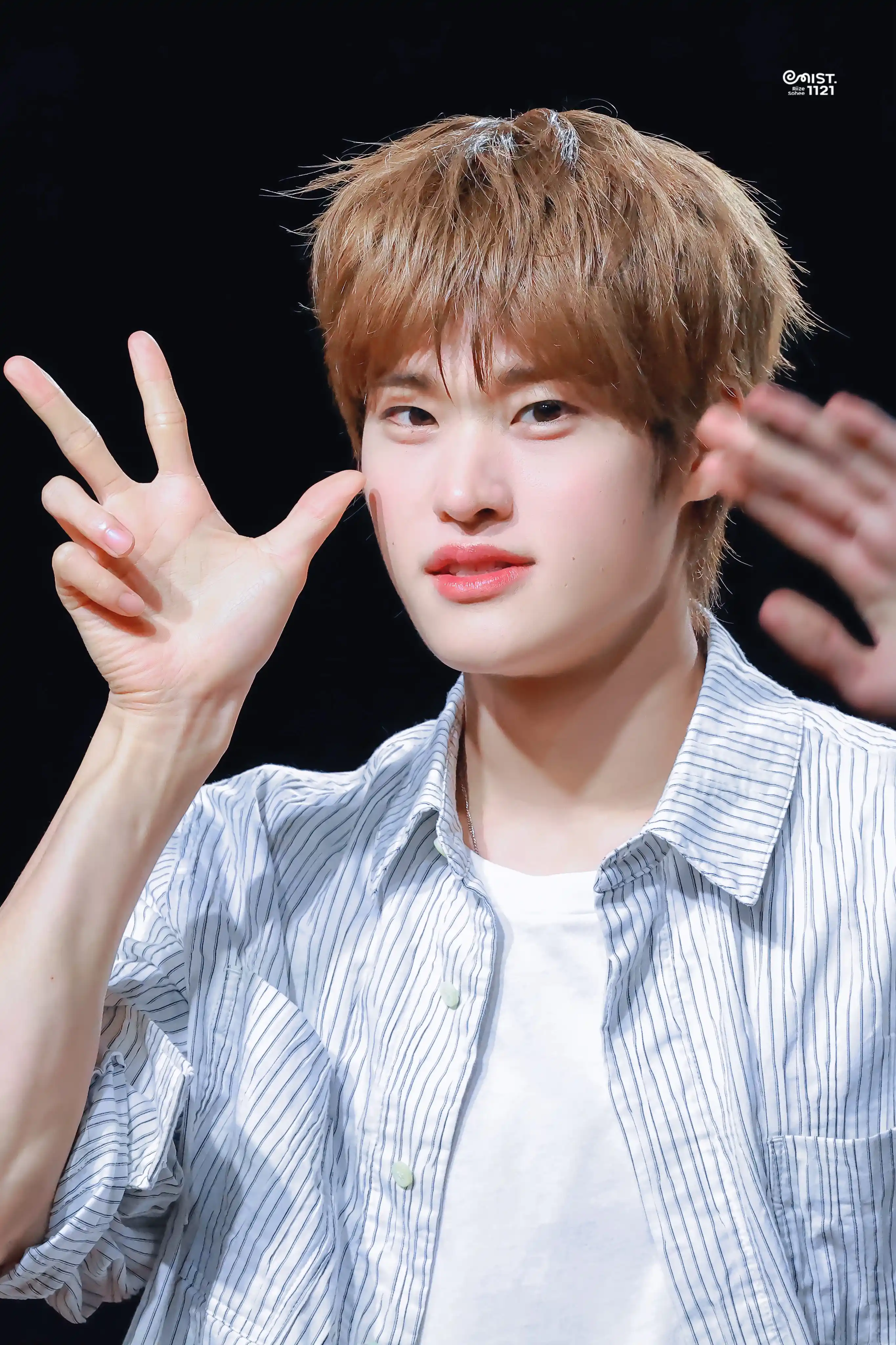 이소희 또왼 또른 프리뷰 고화질 (27) + 톤또반 고화질 (3) + 또반또 고화질 (1) webp 공유 | 인스티즈