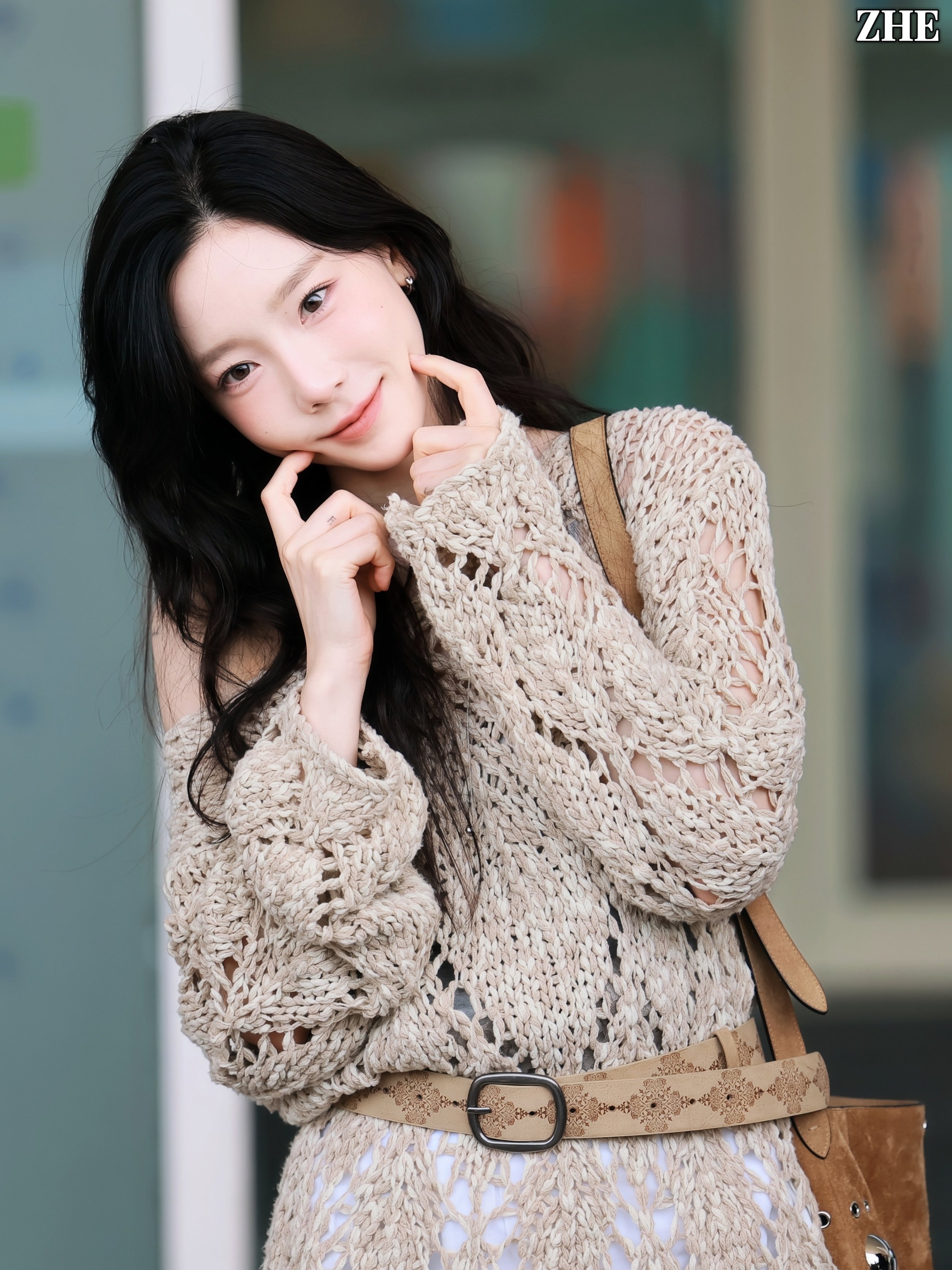 [잡담] 태연언니 최근 공항 거의 다 셀프 헤메인 거 개쩐다 | 인스티즈