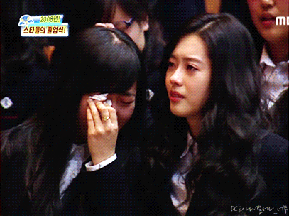 18년전 배우 고아라 고등학교 졸업식 시절.gif | 인스티즈