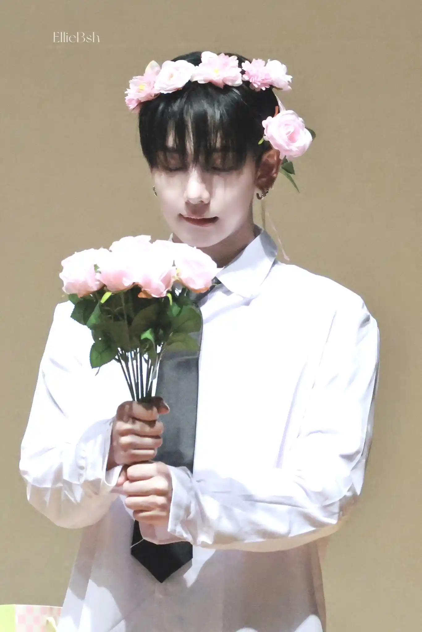 영원히 이런 명재현 깔에 눈이 돌아가요 명재현 명왼 명른 고화질 (4) webp 공유 | 인스티즈