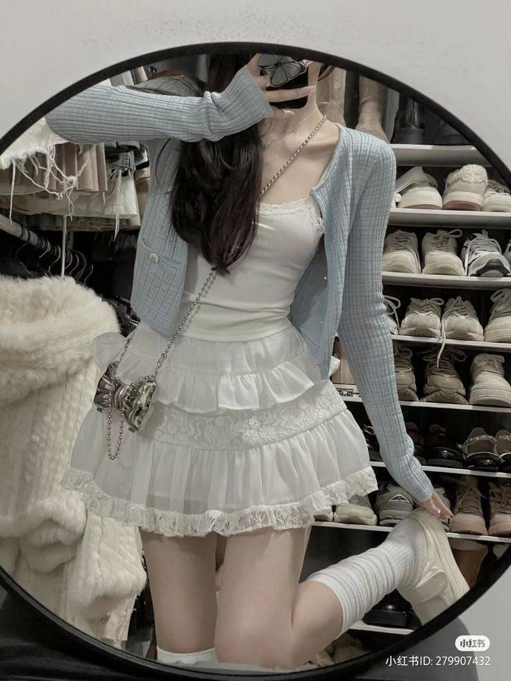 [잡담] 근데진자 가슴크면 이런핏 느낌 절 대 안나오더라... | 인스티즈