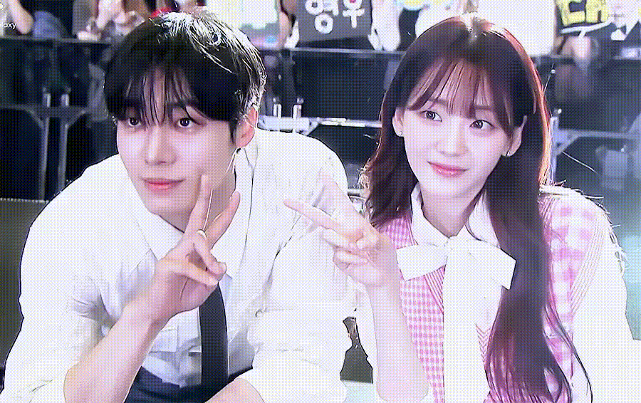 쌍방첫사랑에구원서사가득담은열여덟고딩의청춘물인데샤머니즘을살짝섞은본체배우가동갑에같작2번째라케미개쩌는얼굴합키차이뭐하나빠지는게없는그런드라마를보고싶으면오늘밤8시50분tvn견우와선녀를보세요 | 인스티즈