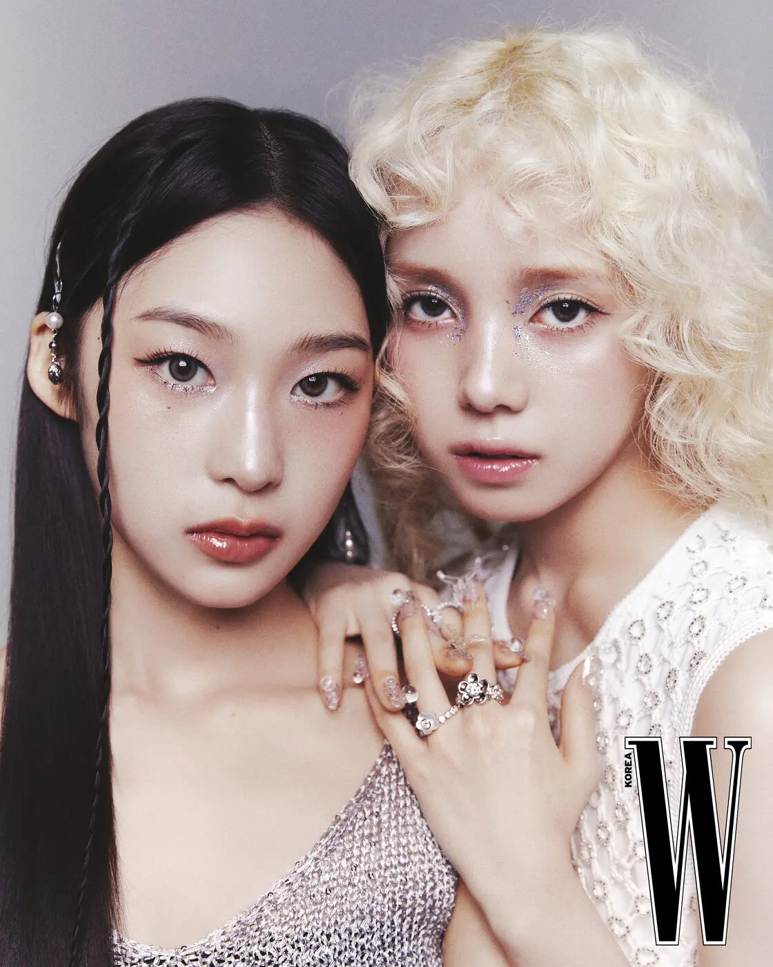 데뷔하자마자 뷰티 화보 찍은 신인 여돌 비주얼.jpg | 인스티즈