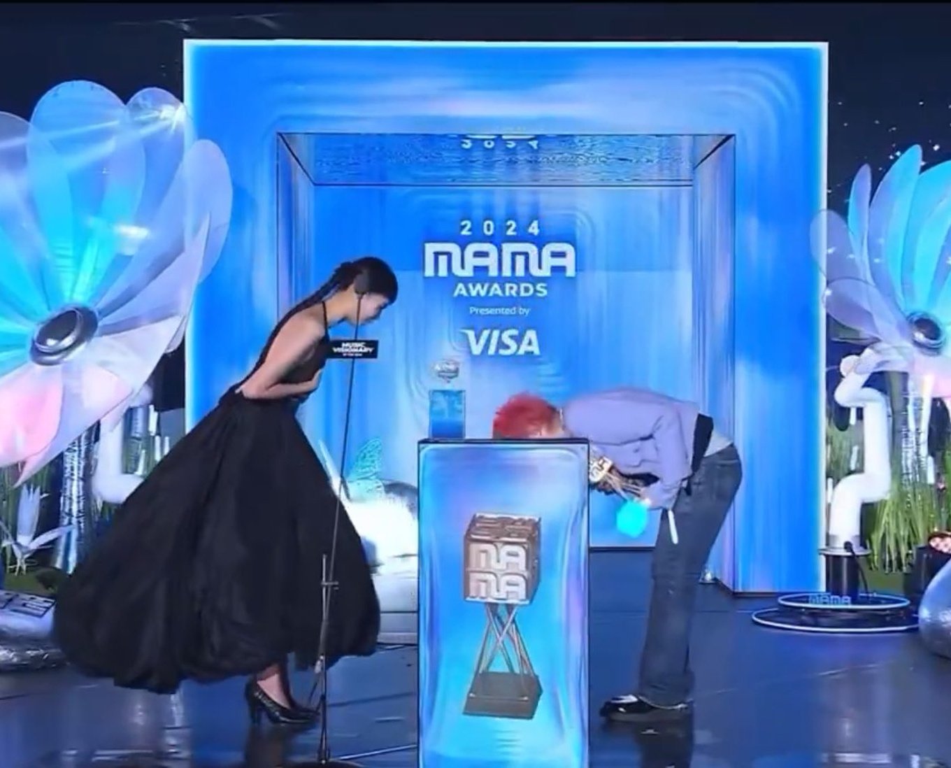 인사의 중요성을 일깨우는 한 연예인 목격담.jpg | 인스티즈