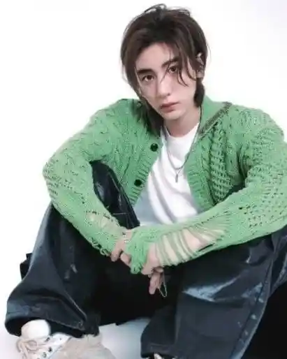 김이한 김동현 햔왼 햔른 남찍사 또는 셀카 햔명햔 투샷 셀카 (13) webp 공유 | 인스티즈