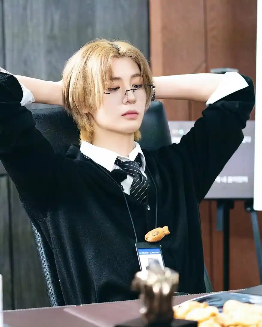 김이한 김동현 햔왼 햔른 남찍사 또는 셀카 햔명햔 투샷 셀카 (13) webp 공유 | 인스티즈