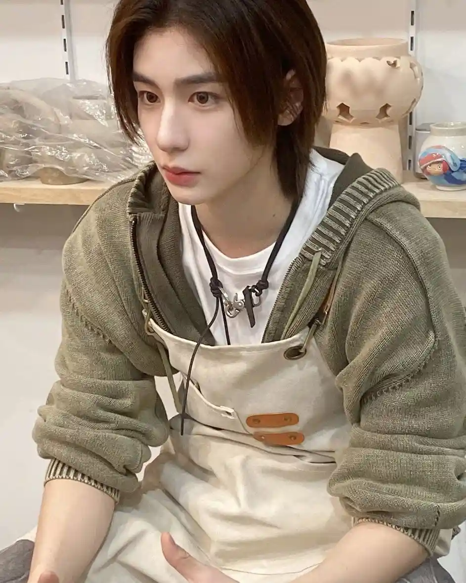 김이한 김동현 햔왼 햔른 깔 꽤괜 남찍사 (2) webp 공유 | 인스티즈