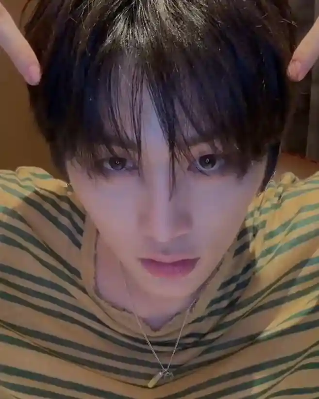 한태산 한동민 탯왼 탯른 라방인지 릴스인지 미친인지 캡처 (8) webp 공유 | 인스티즈