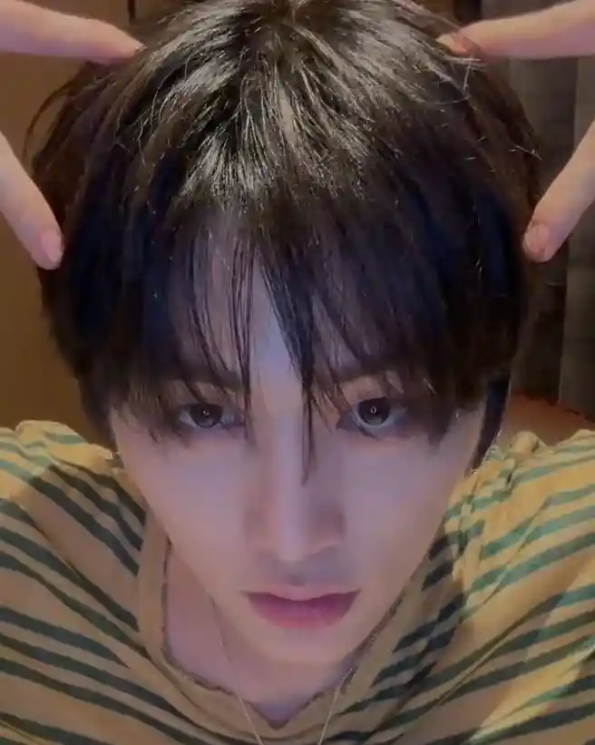 한태산 한동민 탯왼 탯른 라방인지 릴스인지 미친인지 캡처 (8) webp 공유 | 인스티즈