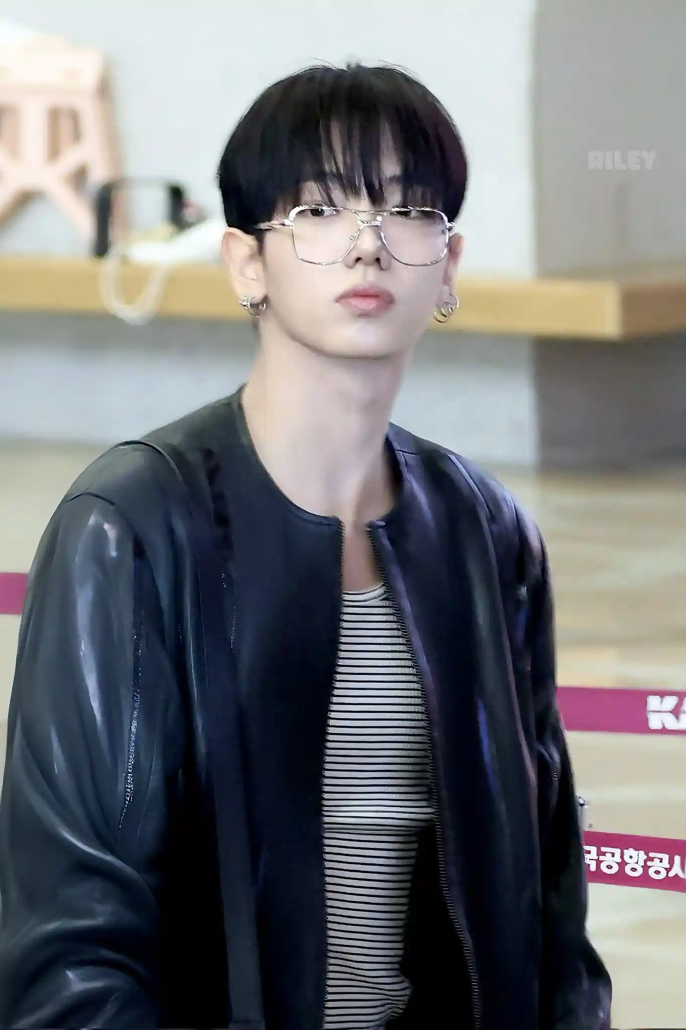 명재현 명왼 명른 고화질 + 컨포인지 화보인지 (7) webp 공유 | 인스티즈