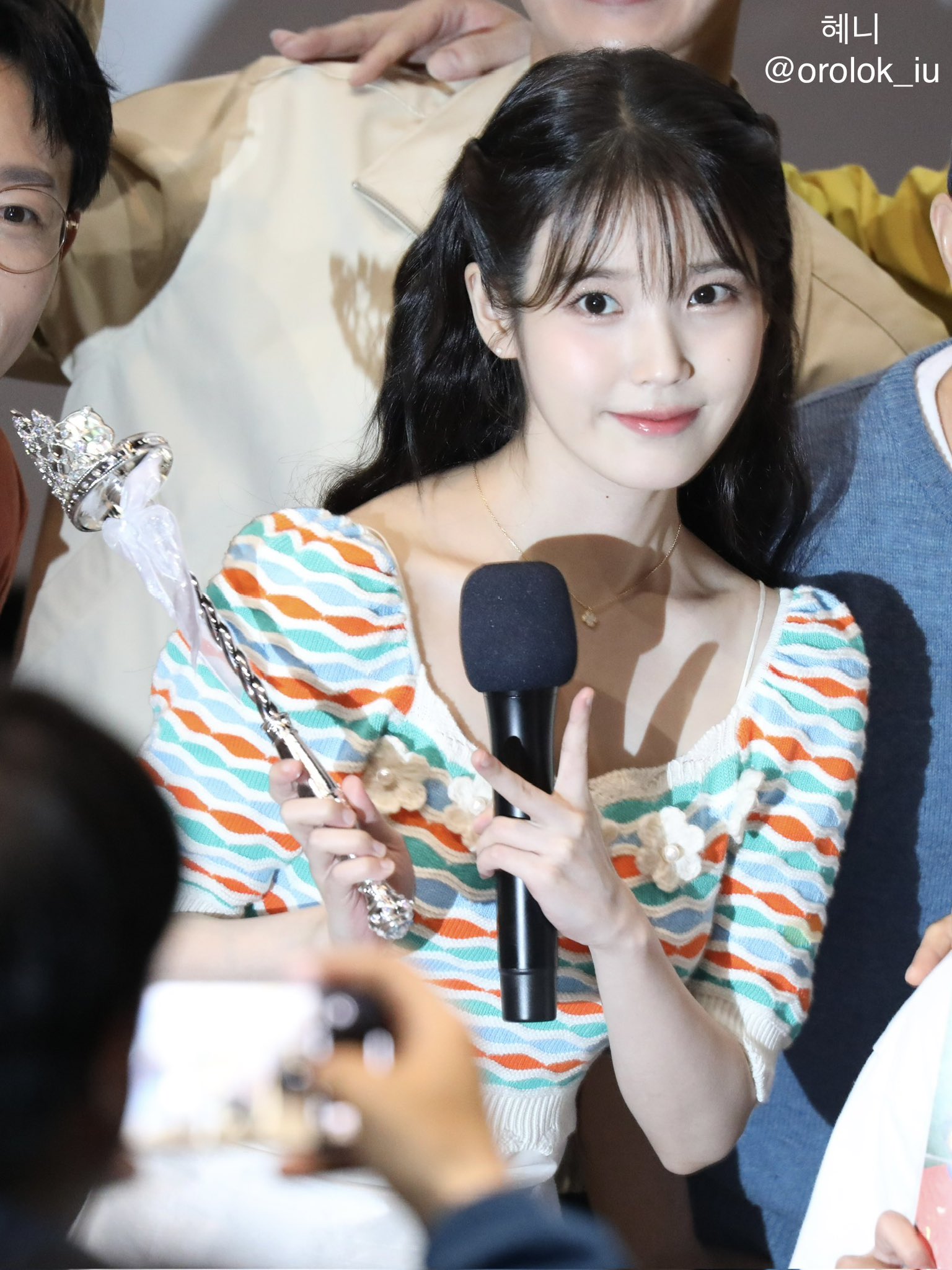 [잡담] 아이유는 오전 오후 차이가 대박인 거 같아 (p) | 인스티즈