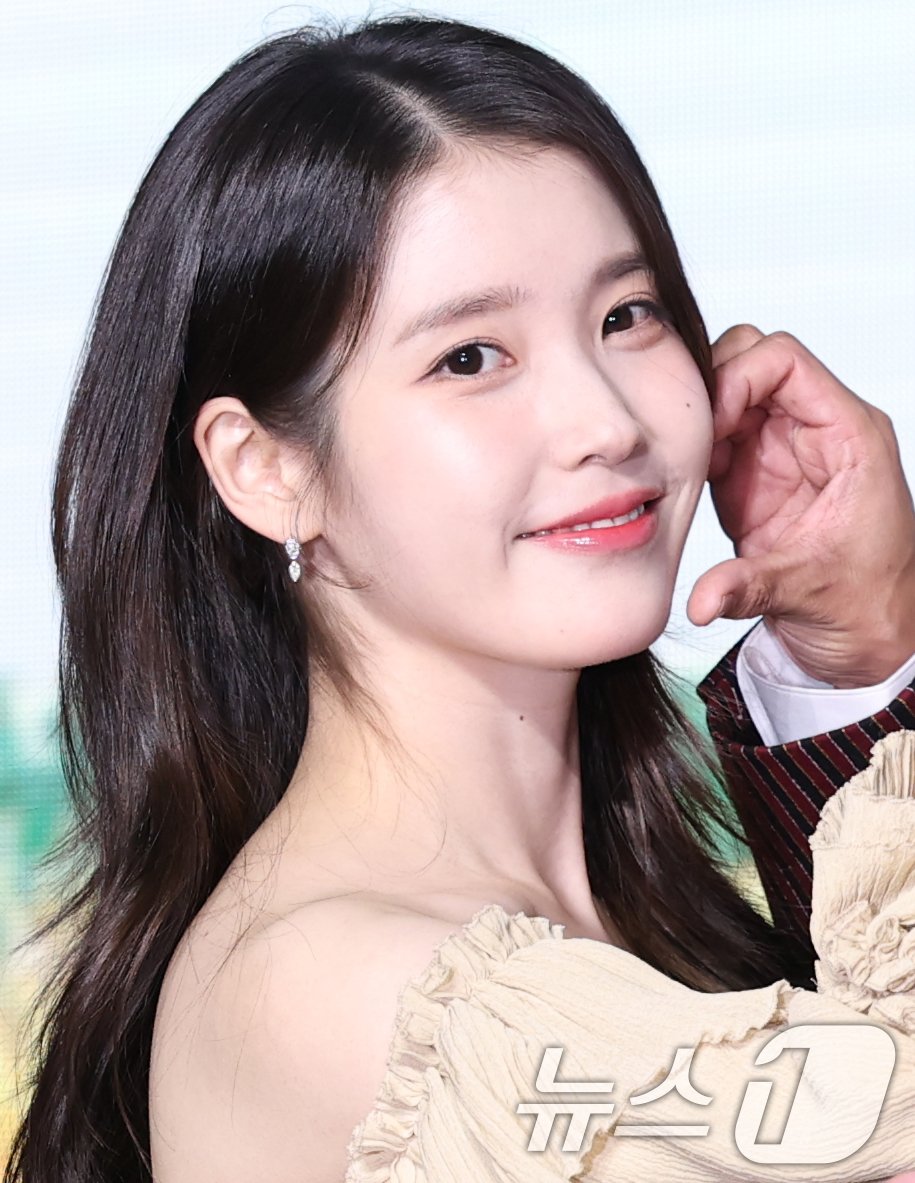 [잡담] 아이유는 오전 오후 차이가 대박인 거 같아 (p) | 인스티즈