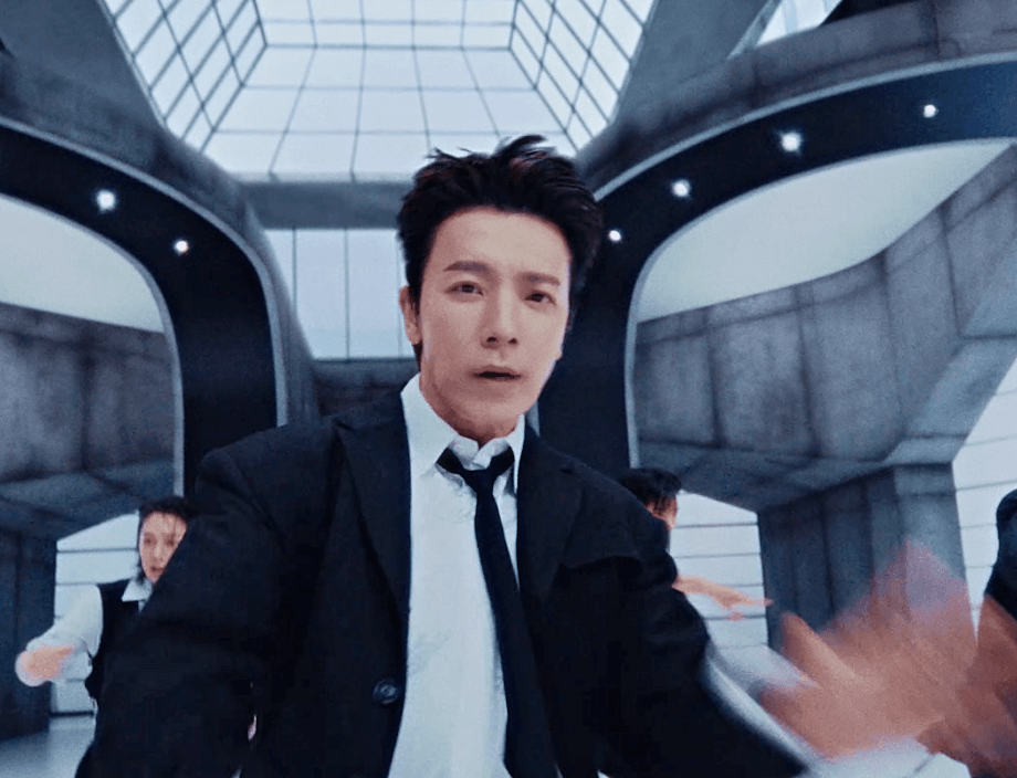 나만 늙은것 같다는 슈퍼주니어 뮤비 비주얼.gif | 인스티즈