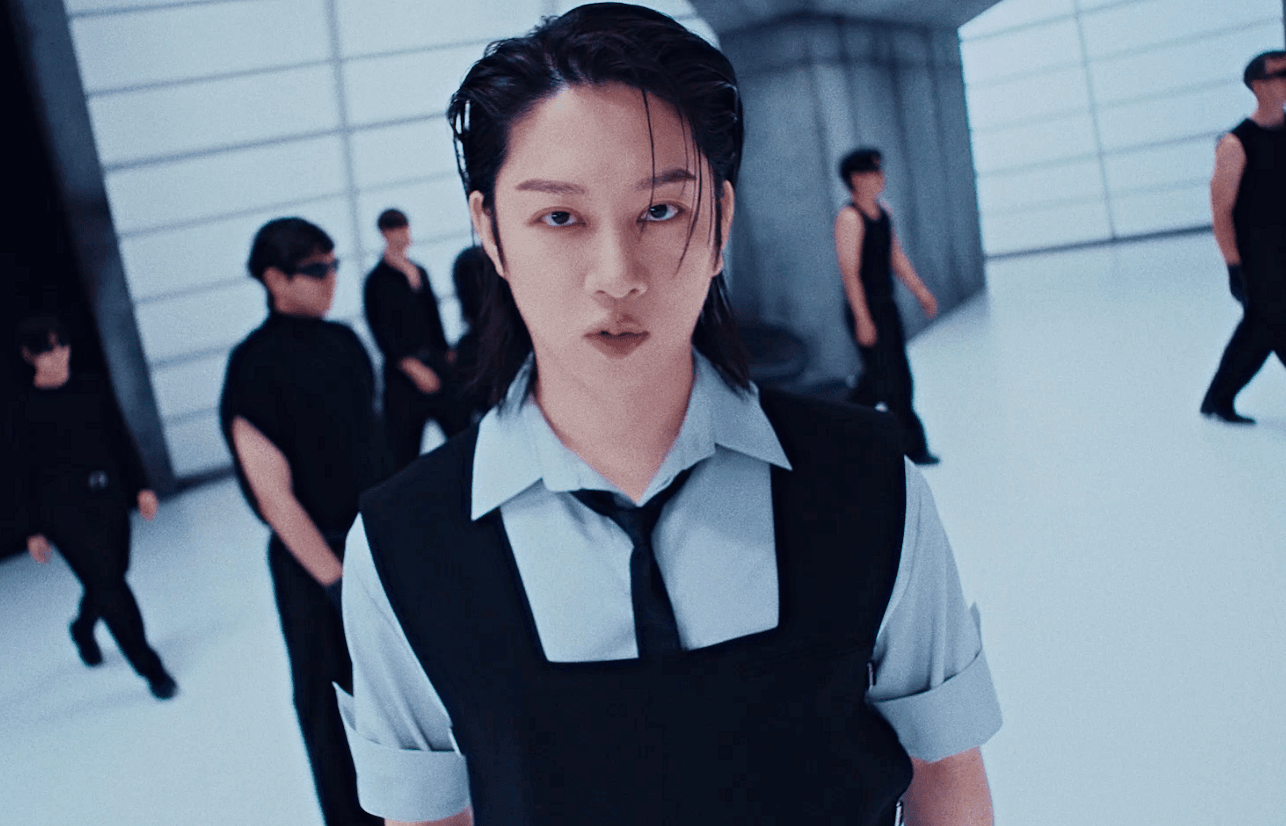 나만 늙은것 같다는 슈퍼주니어 뮤비 비주얼.gif | 인스티즈