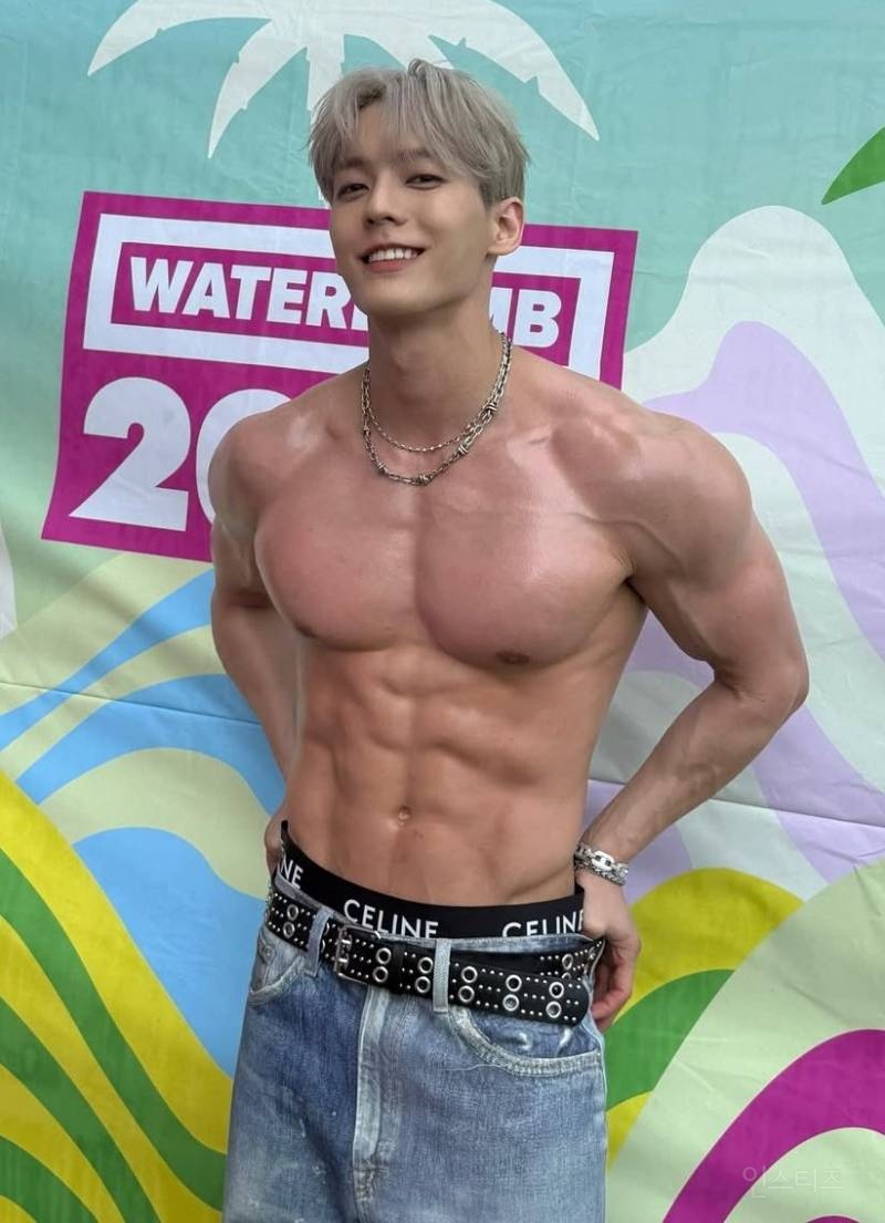 핏줄이 잔뜩 화나버린 남돌 근황 .jpg | 인스티즈