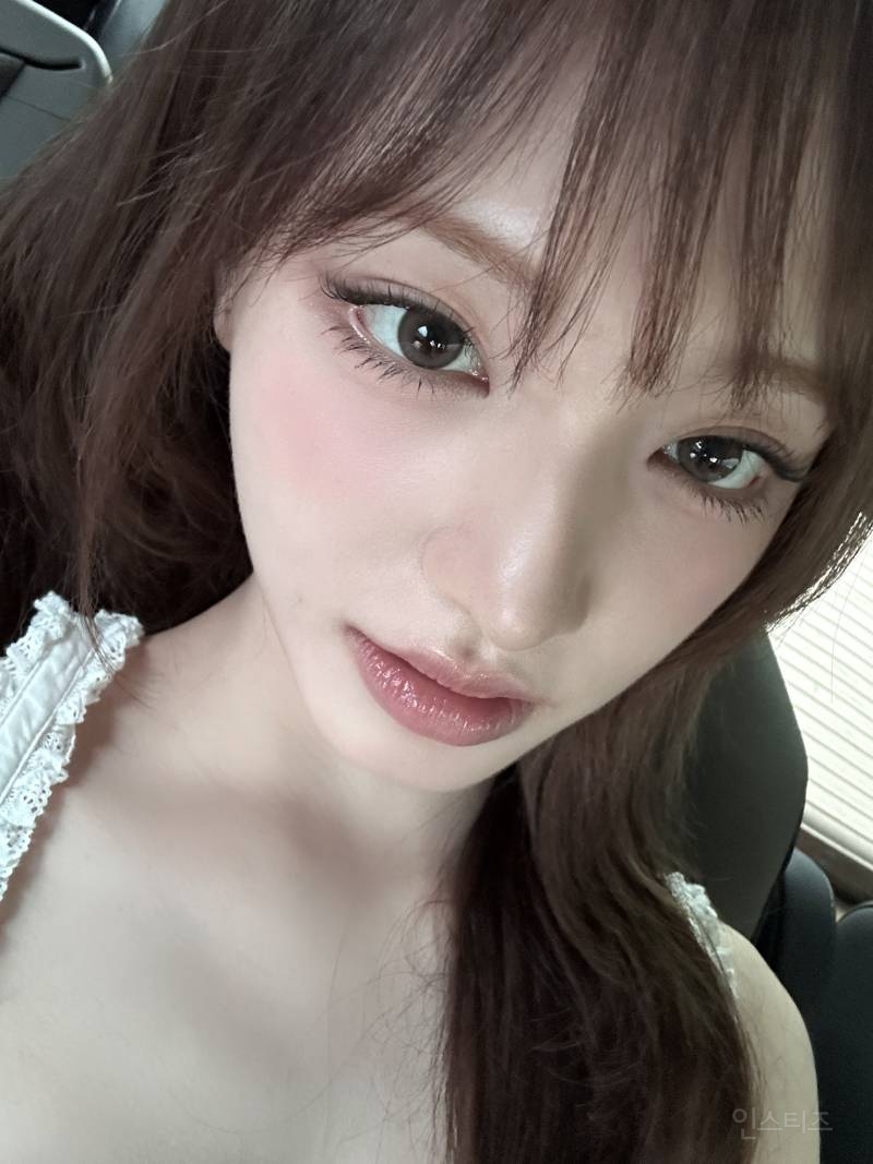 살 빠지고 미모 물 오른 리즈.jpg | 인스티즈