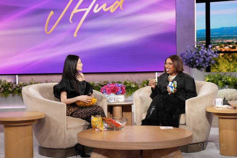 25 상반기 제니 느좋+핫했던 스타일링 총 모음 (스압) | 인스티즈