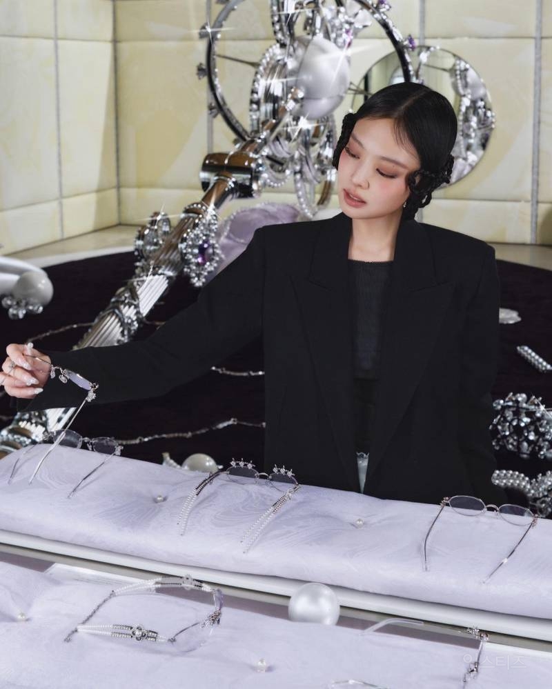 25 상반기 제니 느좋+핫했던 스타일링 총 모음 (스압) | 인스티즈