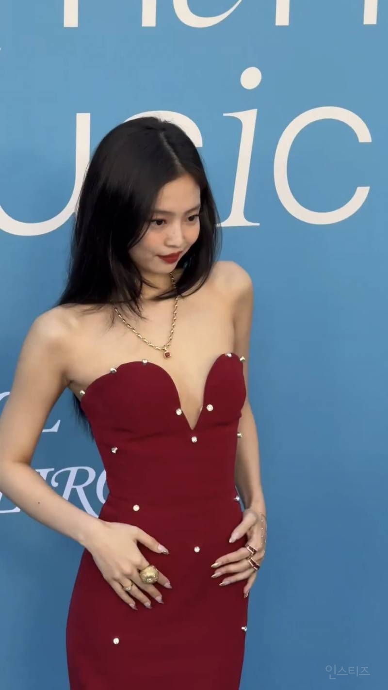 25 상반기 제니 느좋+핫했던 스타일링 총 모음 (스압) | 인스티즈