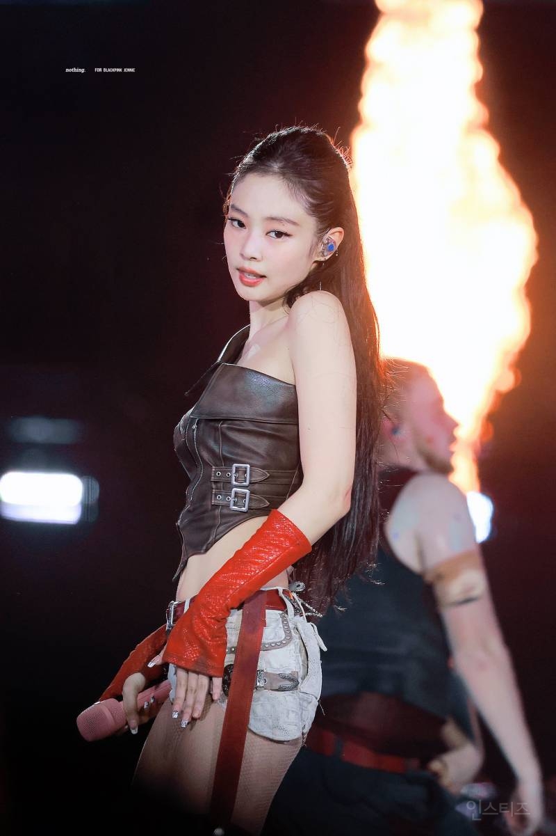 25 상반기 제니 느좋+핫했던 스타일링 총 모음 (스압) | 인스티즈