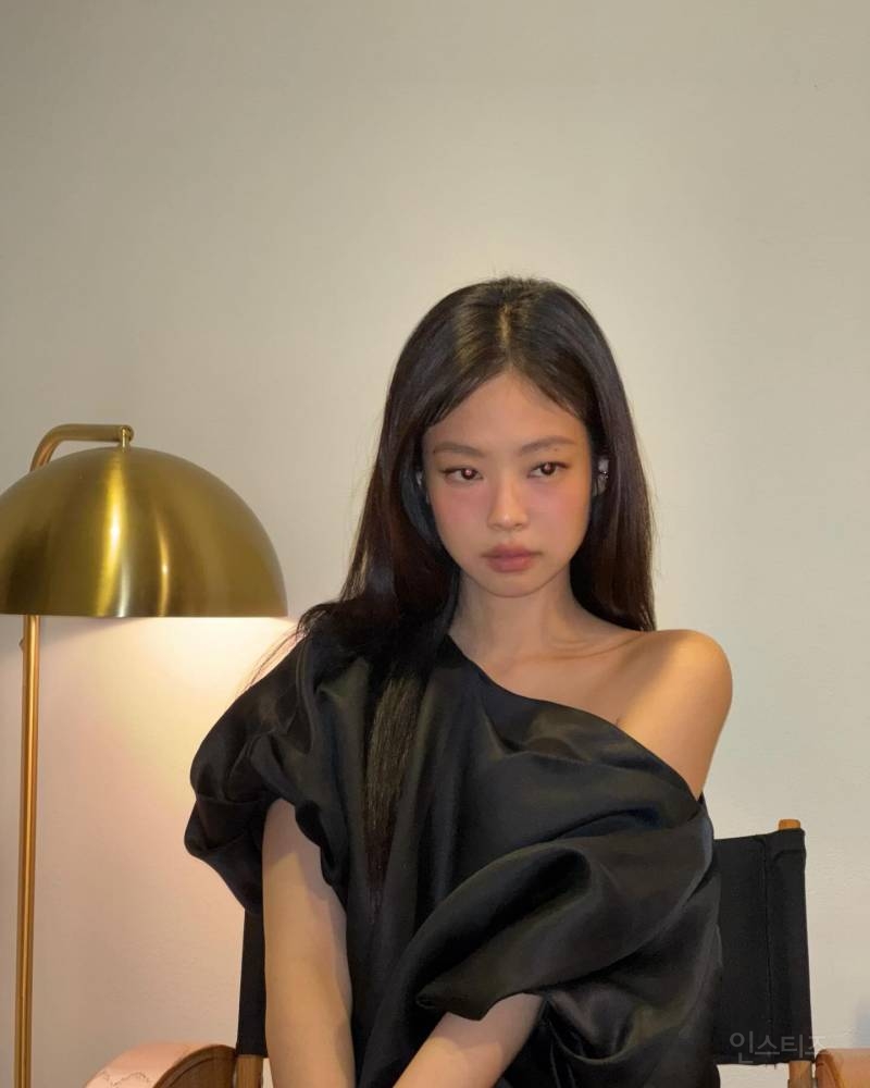 25 상반기 제니 느좋+핫했던 스타일링 총 모음 (스압) | 인스티즈