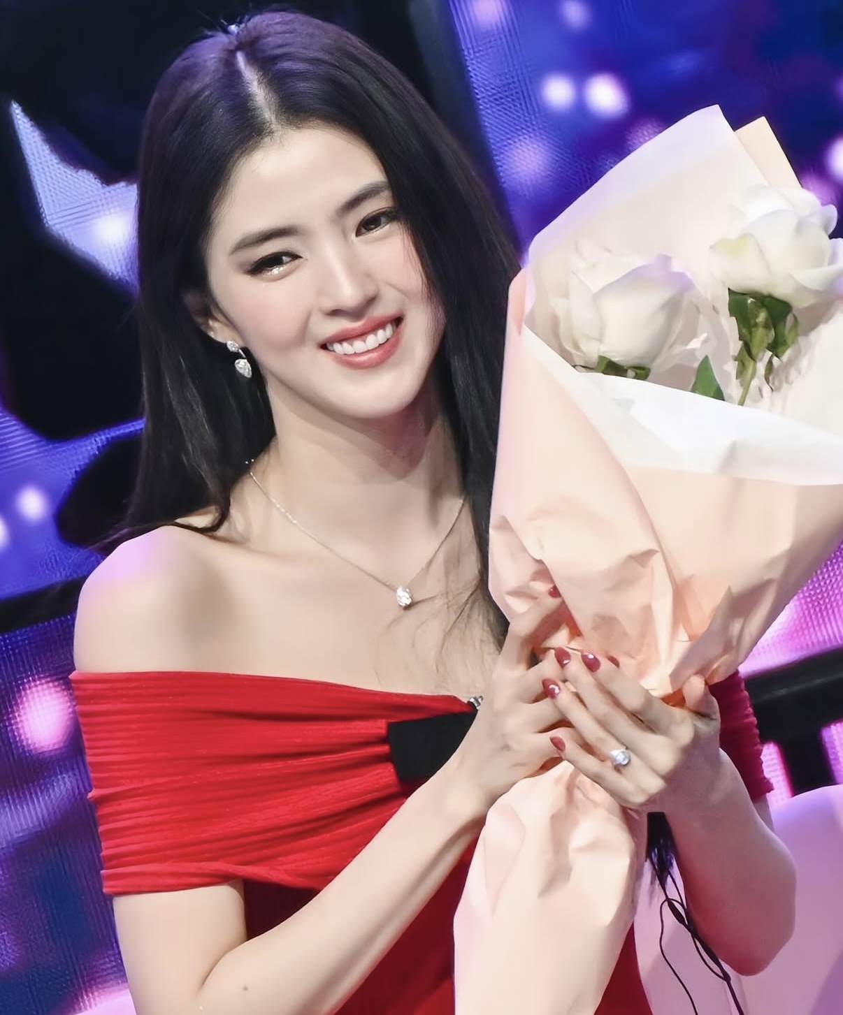 [잡담] 한소희 팬미팅 사진들 다 넘 이뽀다,, | 인스티즈
