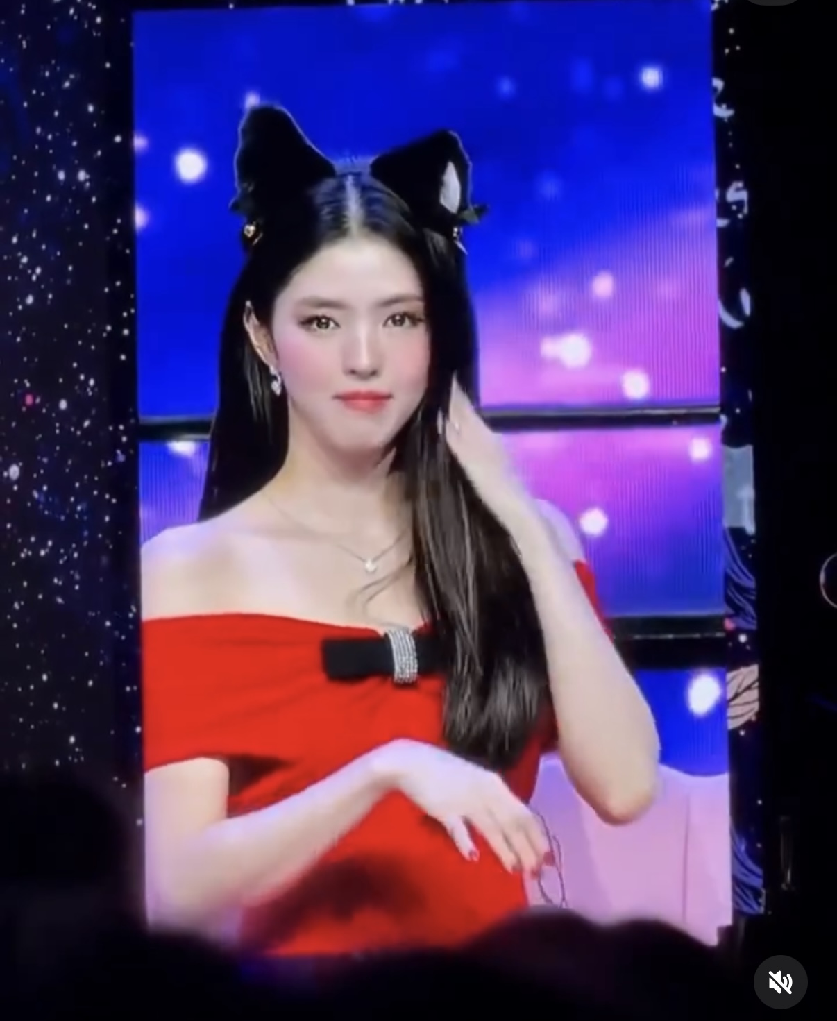 [잡담] 한소희 팬미팅 사진들 다 넘 이뽀다,, | 인스티즈