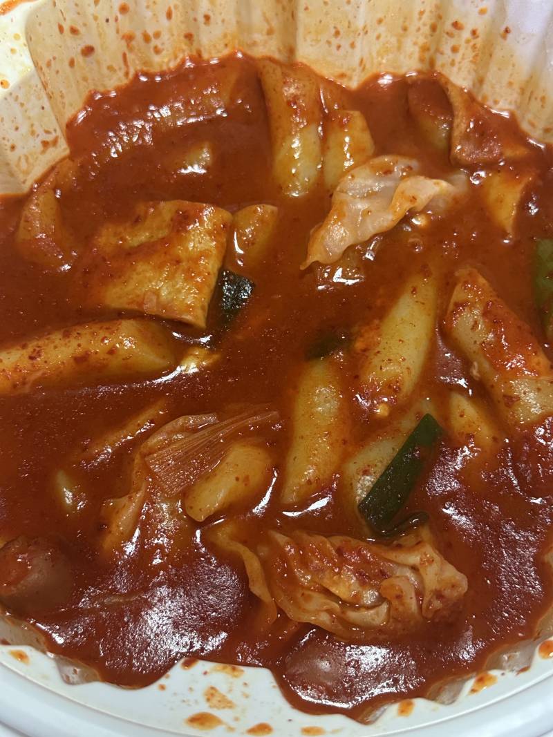 [잡담] 얘들아 엽떡 떡 식감 바뀐거같애 퐁신 쫀득함 미침 ㅜㅠㅜㅜㅠㅜㅜ | 인스티즈