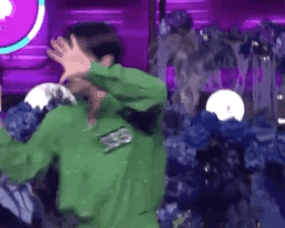 어제자 청룡영화제... 찐 광기였던 임시완 축하무대 | 인스티즈