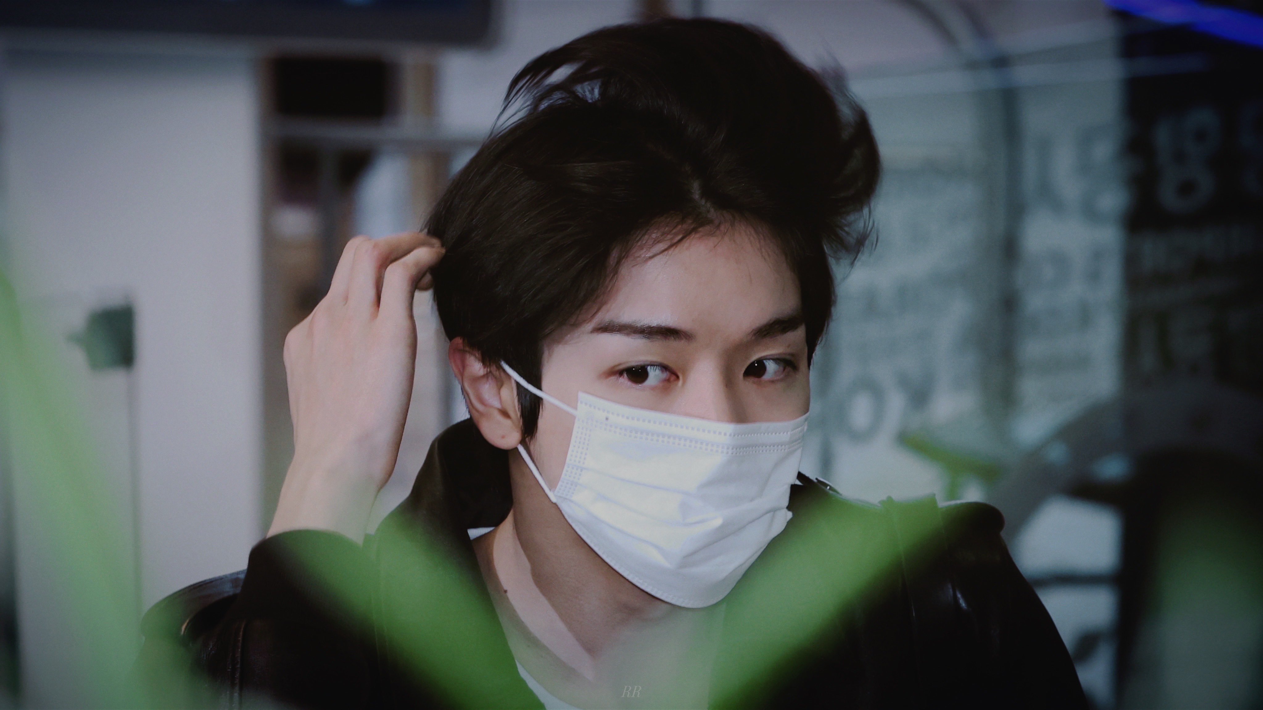 [잡담] 성찬이는 나를 위해 이마를 많이 까주시길 | 인스티즈